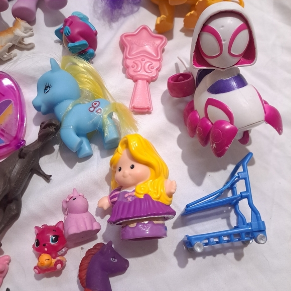 Kids assorted toy lot - Picture 6 of 7